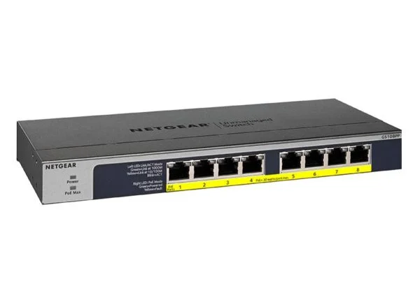 Netgear (GS108PP) GS108PP 8-Port PoE+ Gigabit Ethernet Unmanaged Desktop Switch