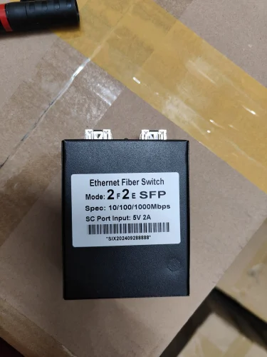 TRICOM Fiber Switch 2 SFP 2 Rj45 – 10/100/1000Mbps-Ethernet Media Converter 2