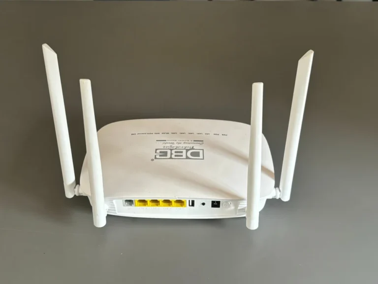 DBC Dual Band 1200Mbps XPON ONT Wifi Router with Voice Port HGU-CB410-4AC